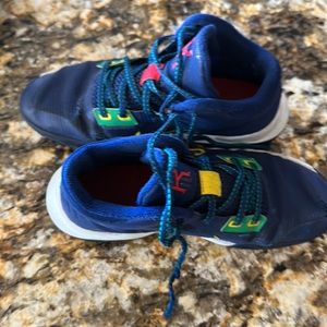 Kyrie basketball shoes okay condition